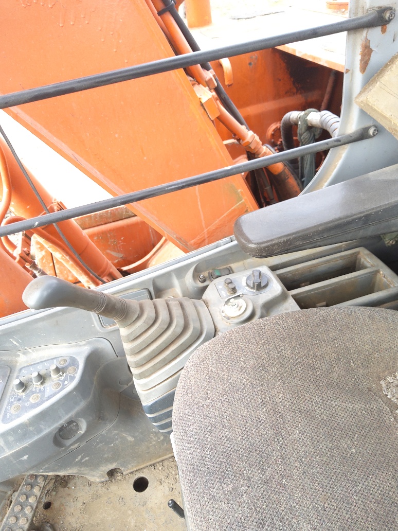 /photos/55627400520200427_Hitachi135 5.jpg